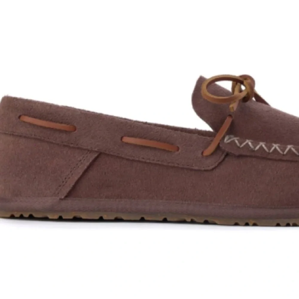 Manitobah Mukluks Sherling Lined Cabin Loafers Slippers Brown 9 Cottage Cabin